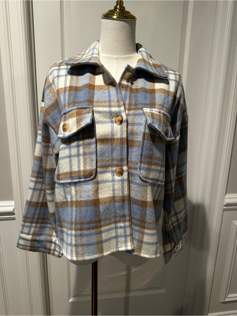 Princess Polly Cropped Plaid Flannel 💙🤎